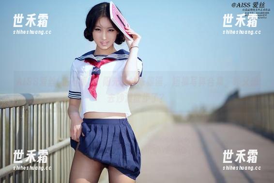 AISS爱丝(钻石版) - 阳光下的陈雅漫，短裤写真合集，咋又想去沙滩散步了？