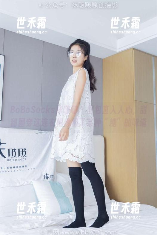 BoBoSocks袜啵啵 - 图包直入人心，甜甜圈穿这连衣裙像极了某种“糖”的味道