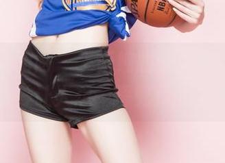 GIRLT果团网 – 王语纯的浴缸新作，图片里有种让人想一探究竟的气息。