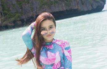 IMiss爱蜜社 – 浴室才是乐乐Mango的舞台：写真集中的嬉闹与分享
