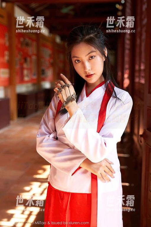 MiiTao蜜桃社 - 原图里琉璃lily闪耀的油亮，一不留神我竟看出了人生的哲学？