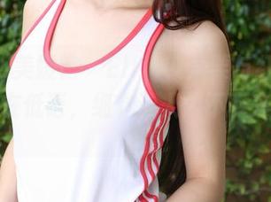 MyGirl美媛馆 – Ellie艾栗栗与红裙，原图似乎在低语，细节让人停不下来的那种…