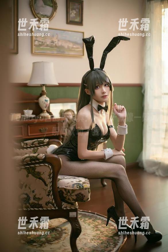 Tomoyo酱的新写真：白裙子就像一阵风，瞬间吹动了我的心。