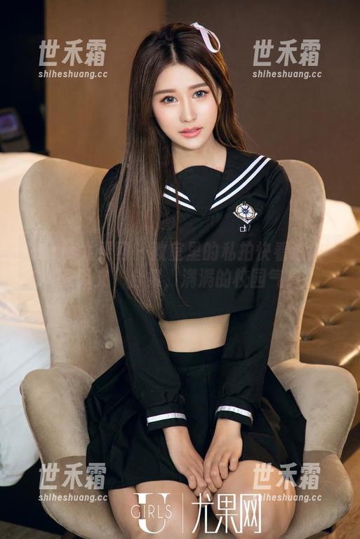 UGirls尤果网 - 教室里的私拍快看过来—“张译文”合集，满满的校园气息。