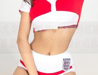 UGirls尤果网 – 李思宁这次的红裙，最新写真里完全展现了她的小心机。