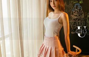 UGirls尤果网 – 教室里的自由时光，黛蓓琪在最新图库里真的很有个性哦。