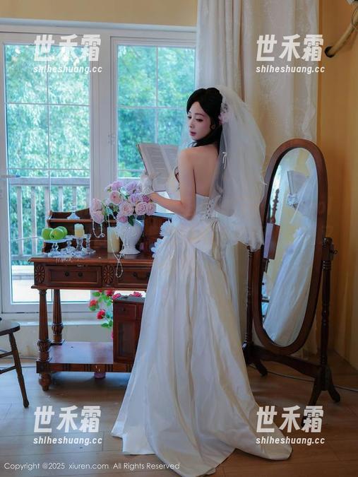 Xiuren秀人网 - 无圣光的日子，Carol周妍希的白裙合集显得格外清新，惊艳又不做作。