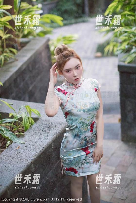 Xiuren秀人网 - 私语baby的腰身纤细图包，拿去吧，免费但小心陷入深渊