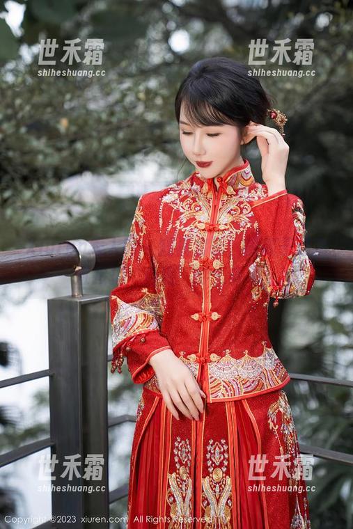 Xiuren秀人网-黑麦子 Xiuren秀人网 - 短裤套图,黑麦子这次直接把‘自由’穿上身了。