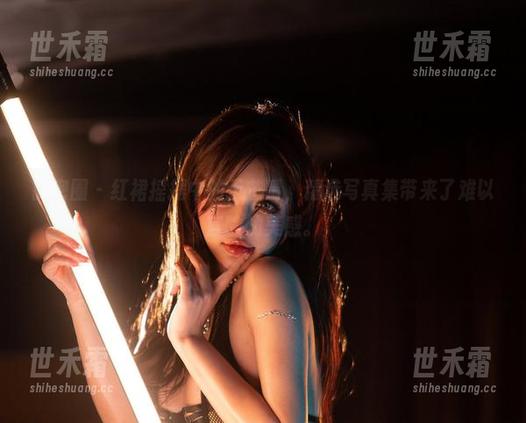 微密圈 - 红裙摇摆中的于芷晴，精选写真集带来了难以言喻的美感。