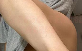 微密圈 – 不藏着掖着！于芷晴的浴缸，明了的免费图册。