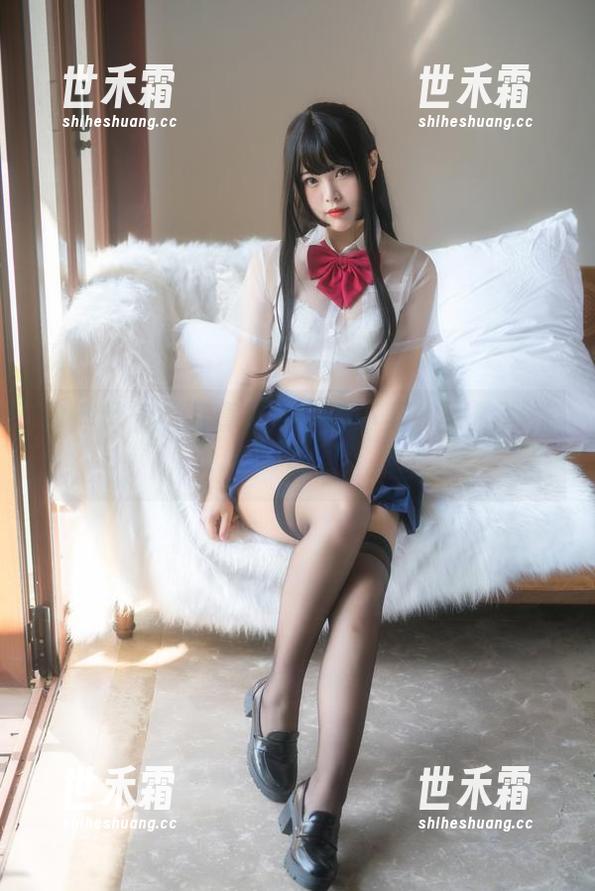 你烨烨旗袍写真集：一键下载，优雅修炼中