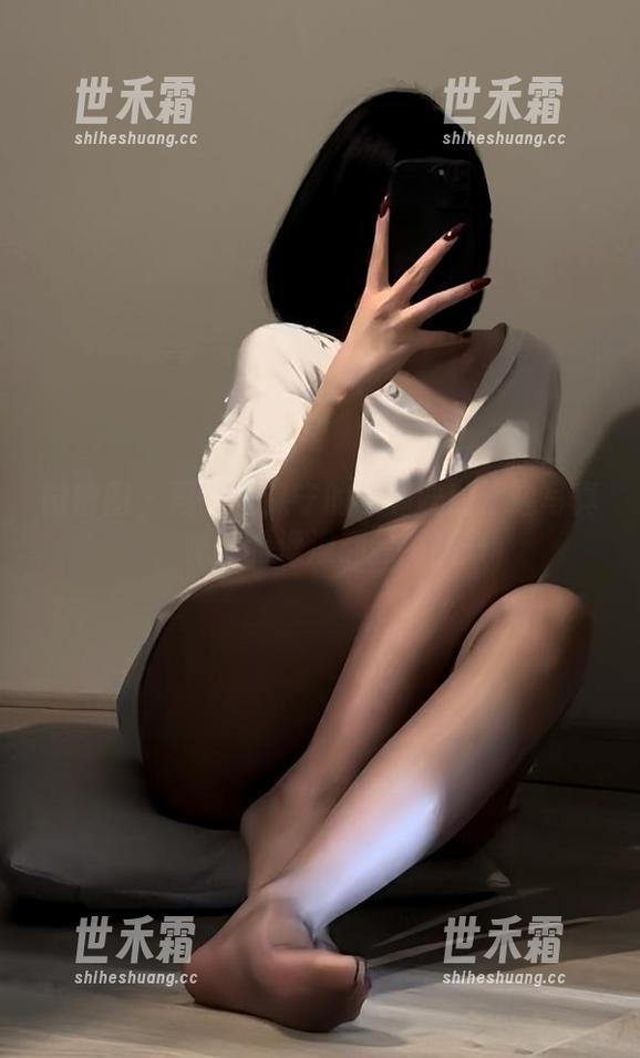 保守的二舅妈 微密圈 - 再不看保守的二舅妈的海边写真,帅气的海浪都会不高兴