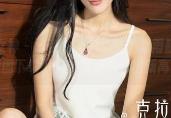 克拉女神 – 谁说白裙只能穿？赵雨静教你把原图下载下来当壁纸，看出新高度！