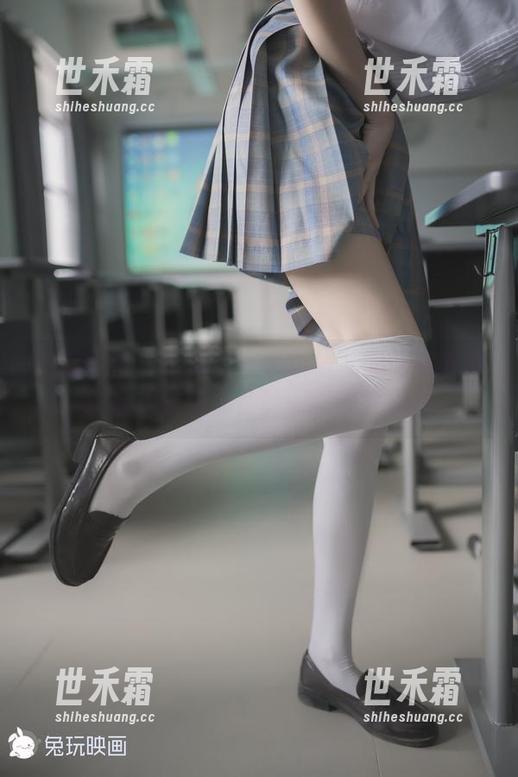 兔玩映画 - 超清晰！面饼仙儿的修女美图，轻轻松松带你体验一把宗教默想！