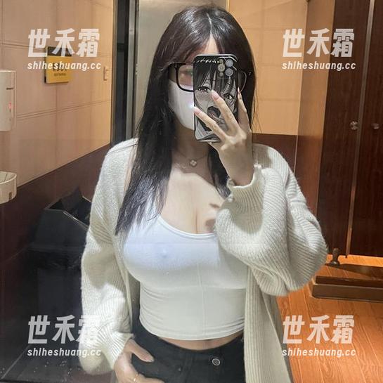 微密圈 - 原图分享！可馨juicy美足大赏，让你在夏天也能感到寒意！顺便讲讲我每天洗脚的哲学。