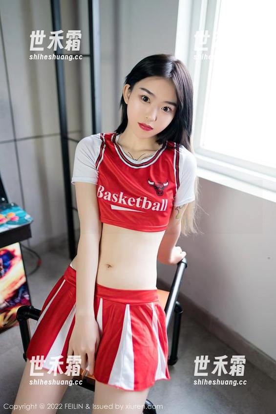 嗲囡囡-SiByl李思宁 嗲囡囡 - 别被泳装误导,SiByl李思宁的免费写真可不只是为了“显身材”!