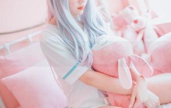 姜仁卿(강인경)的图库：和服美少女们的晴天打卡，今天吃了啥？