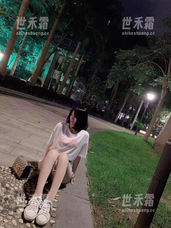 微密圈 - 校园随拍：小仙女ELaine的美图与图包，颜值爆表！