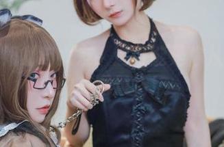 小泉学姐吖与女友：这可能是你从未想过的美图风格！