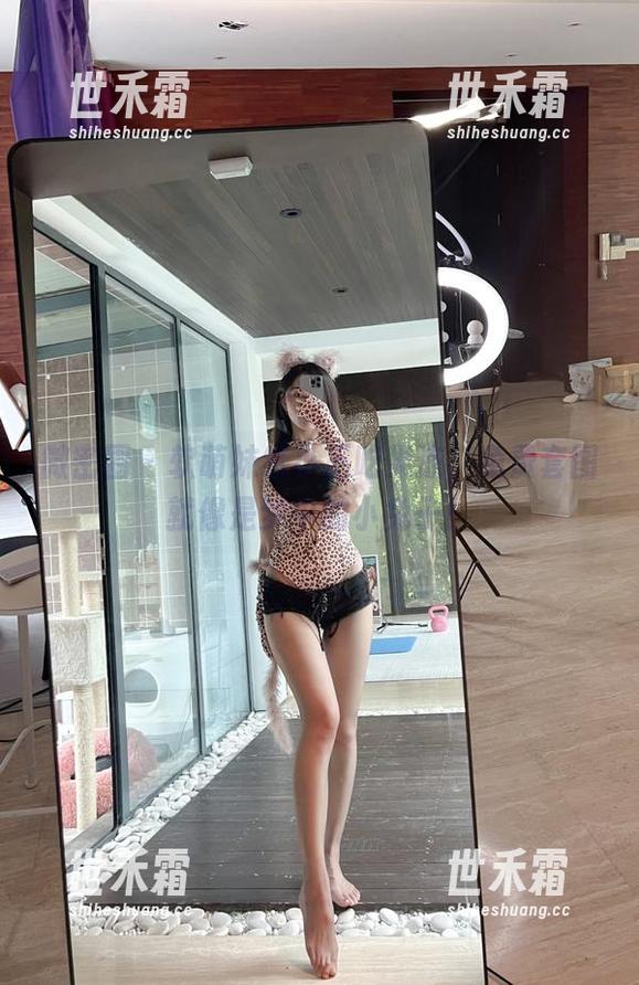 微密圈 - 软萌妹纸小玉吃果冻，免费套图就像是梦中的小兔子！