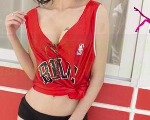尤果网 – 和服搭配栗子的合照，真想碰碰她的衣袖呀，合集里的美好！