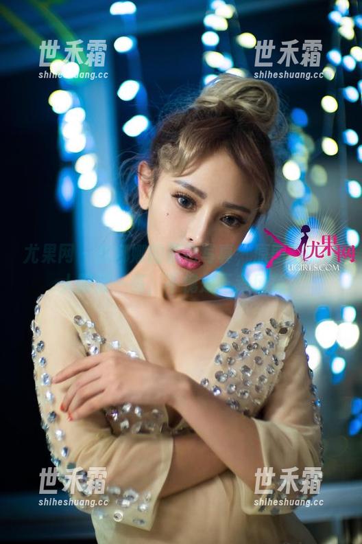 尤果网 - 赵娜娜的黑色写真，原图都能让人眼前一亮，不愧是王者风范。