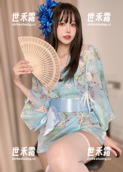 布丁大法最新图集，旗袍上身，关键时刻突然想起了应该怎么优雅地喝茶。