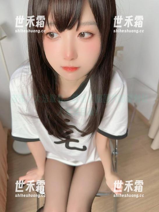 向布丁大法致敬，这组长腿图片的福利让人无法自拔！