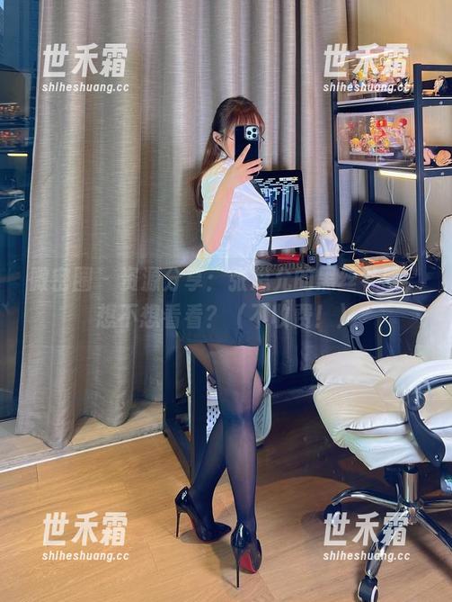 微密圈 - 资源分享：张思允的黑丝礼服，想不想看看？（不收费！）