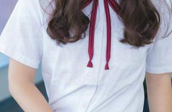 推女神 – 施忆佳泳池合集，在线引发我的优雅想象，水里的每一抹亮色都让我停下来思考！