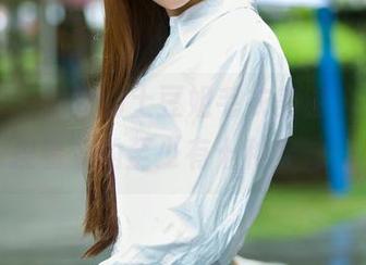 推女郎 – 最新的土豆姐毛衣美图，用“捏捏看”的至少有十种穿法！