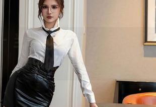 星颜社 – 当Egg_尤妮丝遇上制服：美图中的悸动时刻！