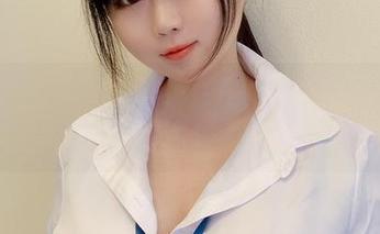 是依酱吖女友写真,甜中带点咸,十分过瘾!