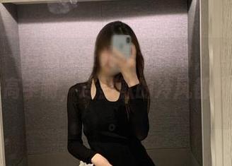 微密圈 – 自拍无圣光是个挑战，但有你喵果然是高手啊，连默默的冷风都为之一抖。