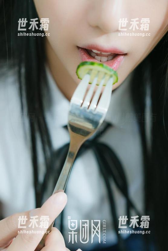 果团网-甜Abby 果团网 - 夏日白色,甜Abby附赠美图与壁纸奇遇记