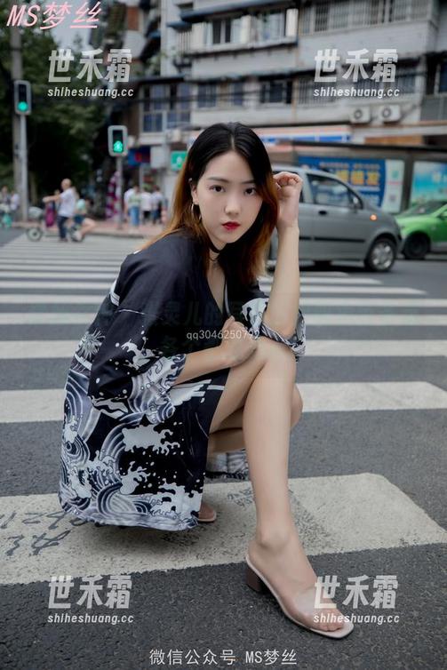 梦丝女神 - 张灵儿的写真：姐姐角色多元，各个都是亮点！