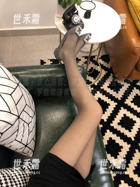梦里一只喵 微密圈 - 走心推荐:梦里一只喵的圣诞限定套图,下载需谨慎哦,心脏有点受不了!