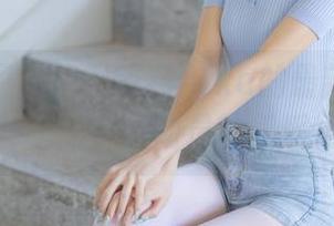 森萝财团 – 终于等到Aika的最新白丝外景体操服合集,运动员的气质我买账!