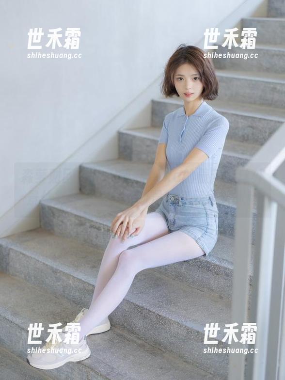 森萝财团-Aika 森萝财团 - 终于等到Aika的最新白丝外景体操服合集,运动员的气质我买账!