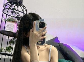 微密圈 – 精选写真中,汤圆可甜了的套装让我想到了某种食物,唉,不专心了!