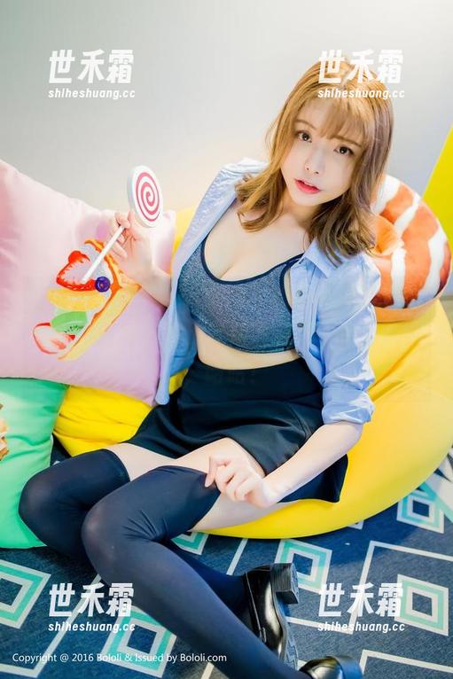 波萝社 - Cheryl青树与旗袍的绸缎较量：这高清写真集，转角遇见不一样的风景，哈哈！