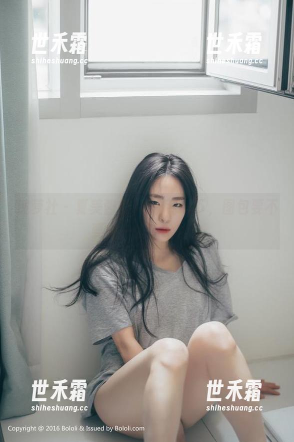 波萝社 - 夏美酱的JK福利一下，图包要不要来一发？哈哈！