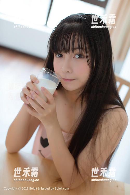 波萝社 - 柳侑绮的皮衣，你以为是酷？那可是又冷又热的完美搭配，别眨眼，美图来了！