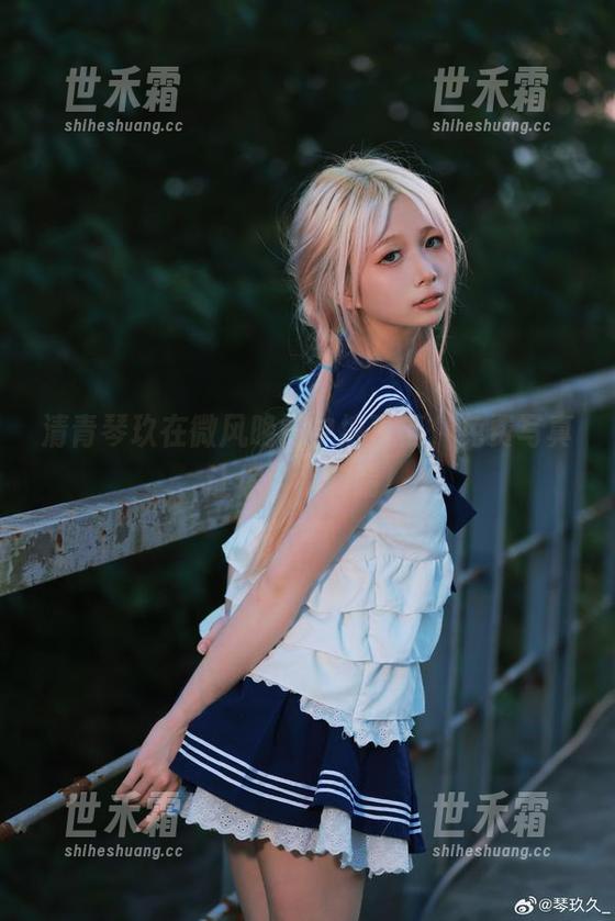清青琴玖在微风晚霞中搞事情，免费写真让你目不转睛！