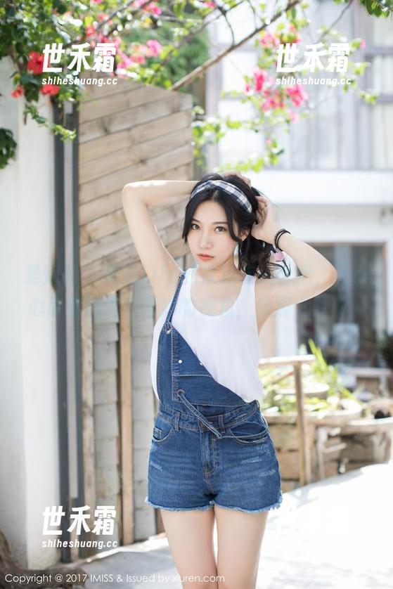 爱蜜社-莉莉Lily 爱蜜社 - 莉莉Lily的裸足在线合集,不小心被卷进这个奇妙的视角,脑洞大开中…
