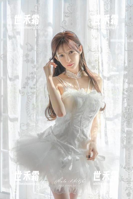 护士装不仅治病还能治愈我的心，王羽杉的写真集原图太治愈了！