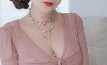 白银81与比基尼的绝妙搭配，高清写真谁能拒绝？