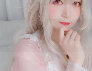 用白银81的连体衣写真刷新你对‘贴身’的定义，快来下载！