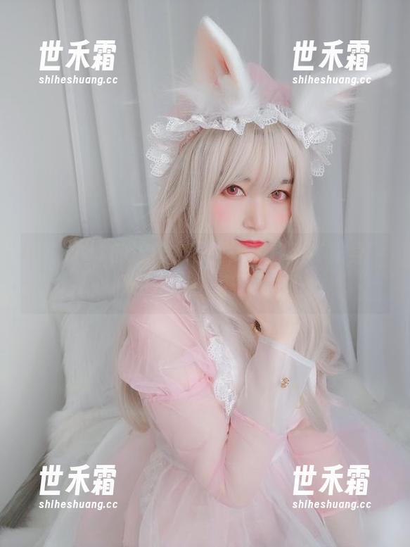 用白银81的连体衣写真刷新你对‘贴身’的定义，快来下载！